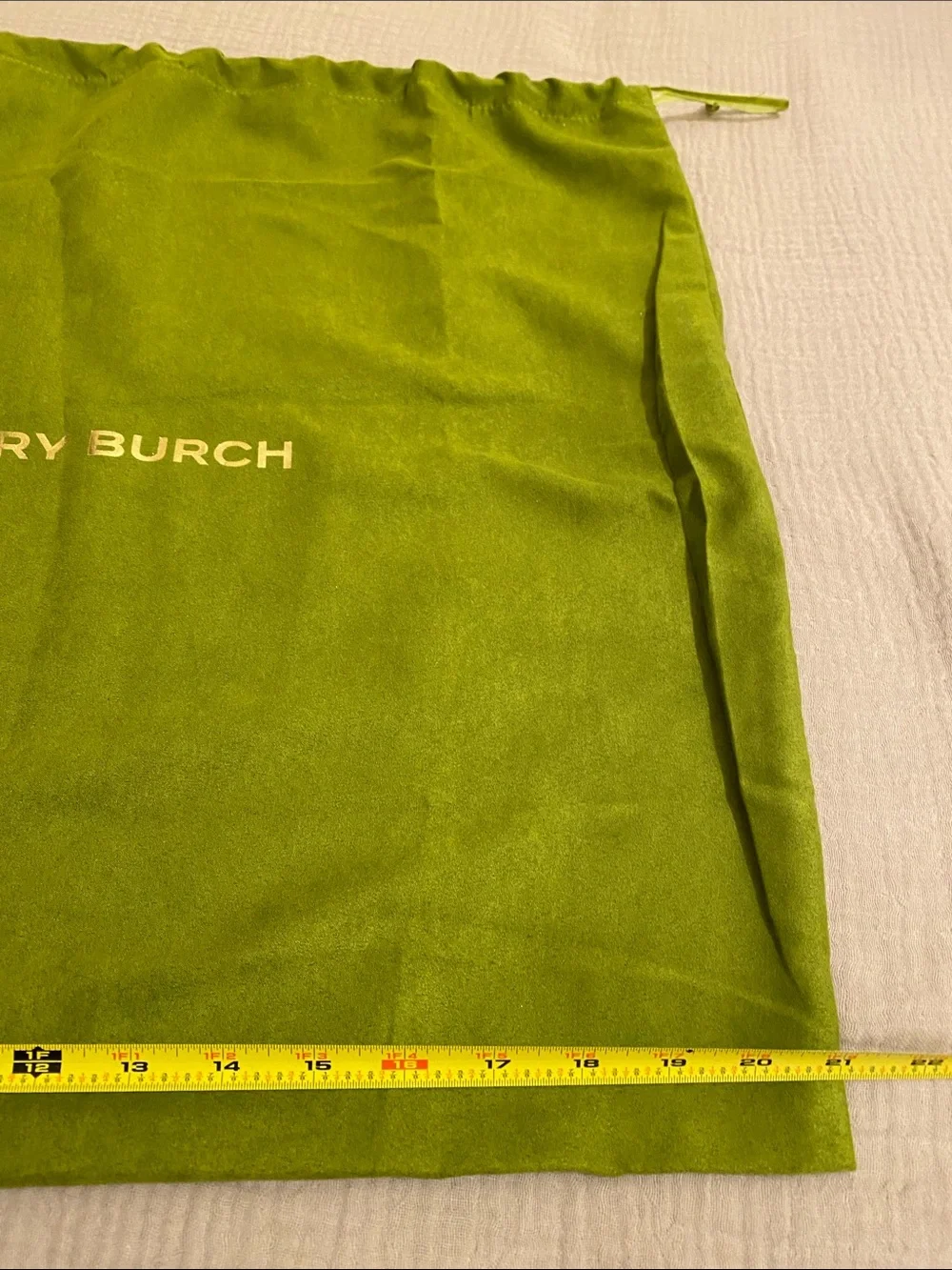 TORY BURCH GREEN DUST BAG .